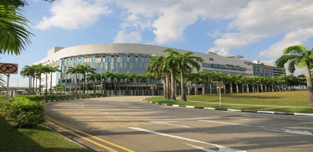 CAUSEWAY POINT SHOPPING CENTRE – East 9